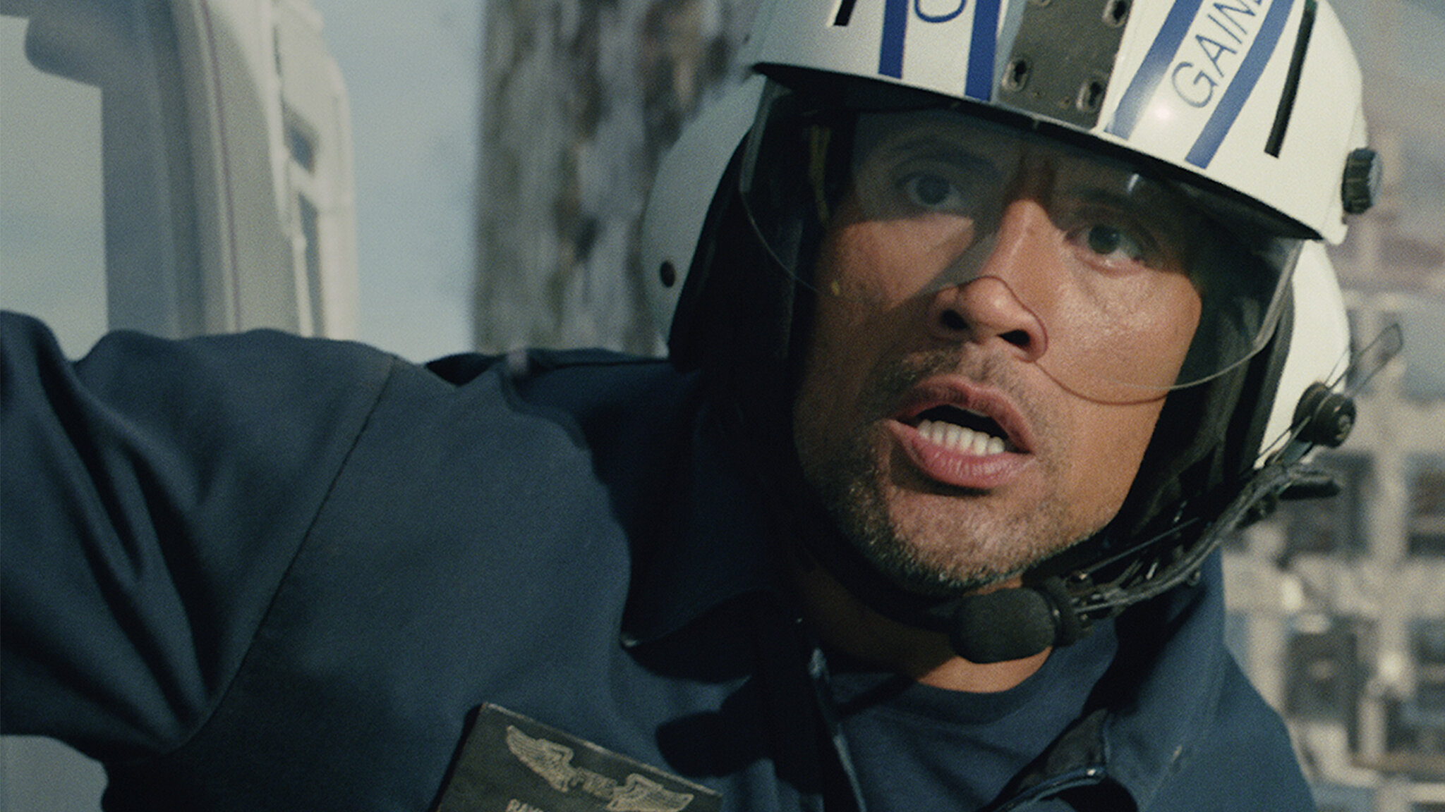 Caminar con \, image size:2048x1152