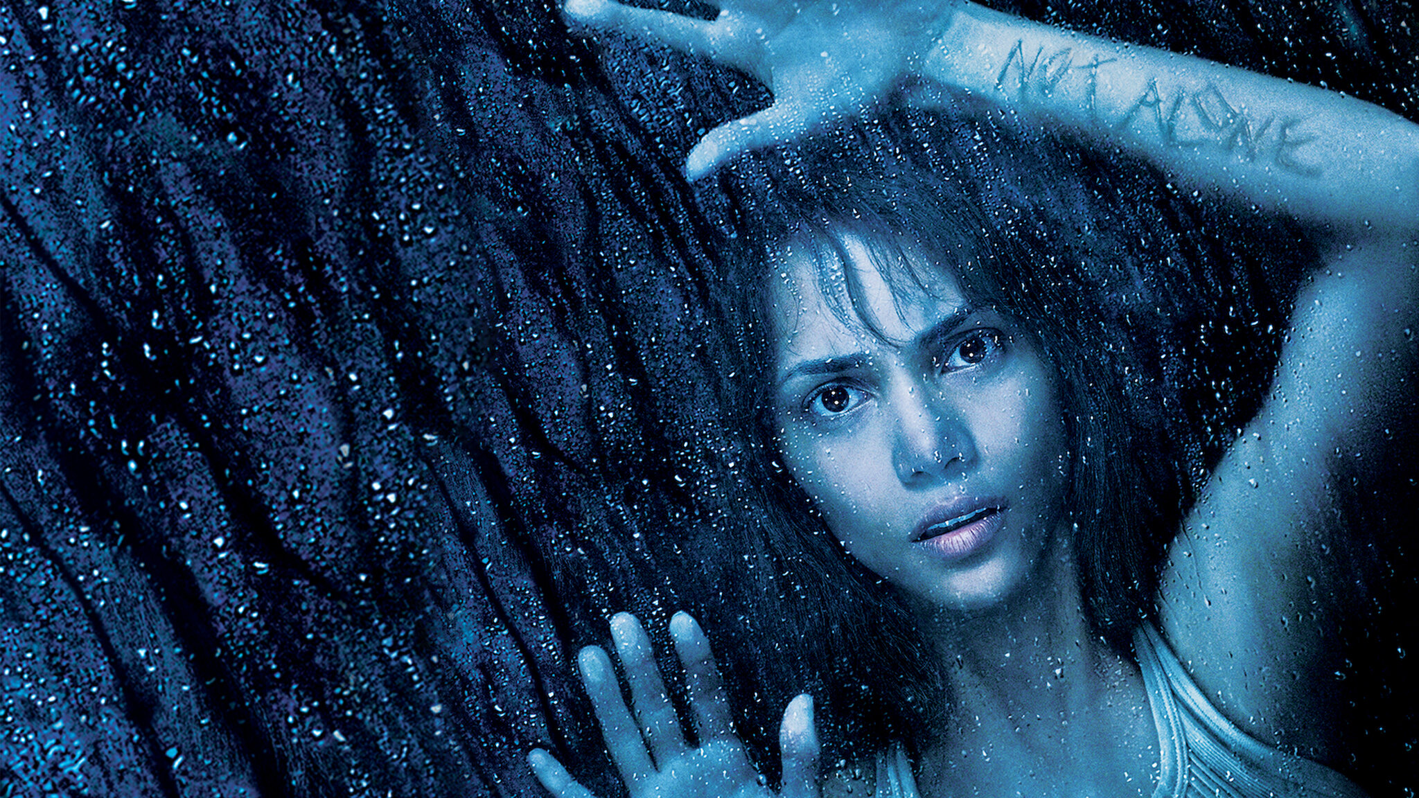 Gothika filminde Halle Berry