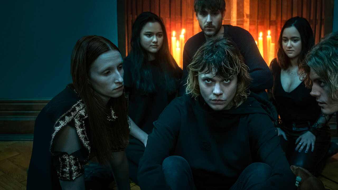 Season 1 Cliffhanger Clip: Cracow Monsters