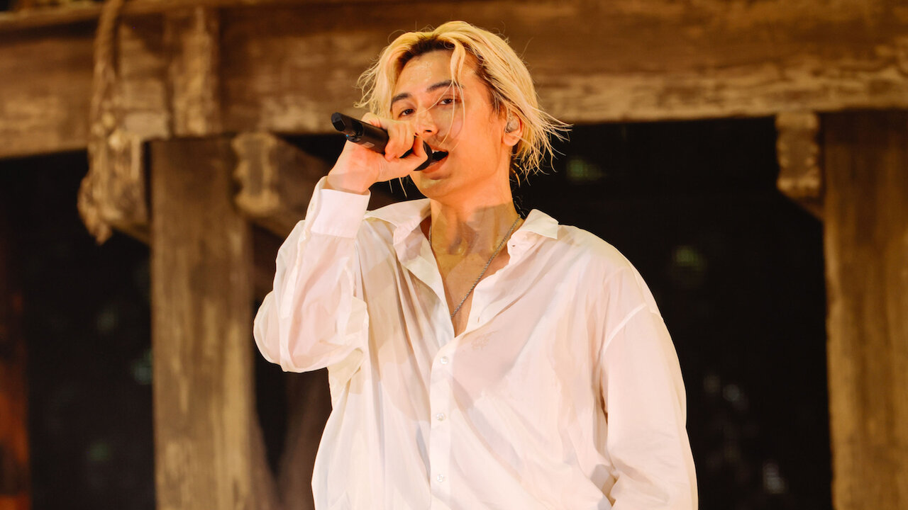 Watch Fujii Kaze Stadium Live “Feelin' Good” | Netflix