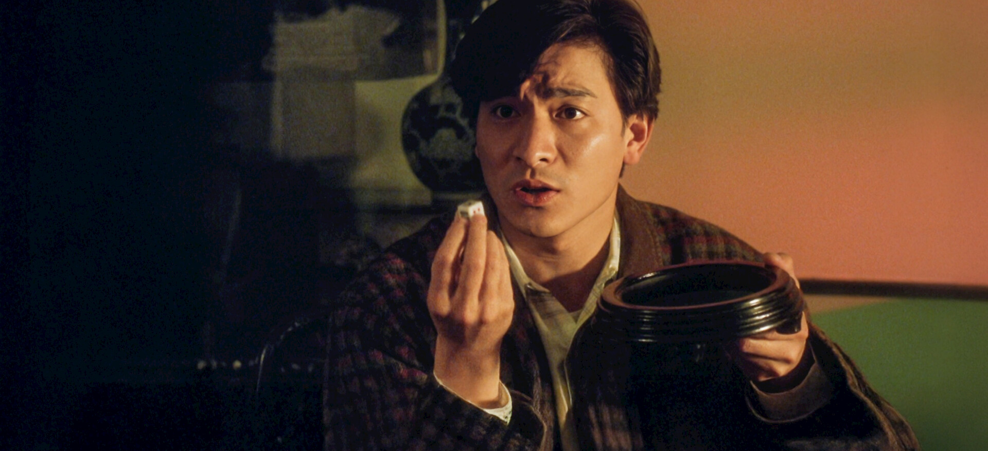 アンディ・ラウのカジノタイクーン('92香港) AAAABXlakVJZpFORHP_iKoobhYtwbA